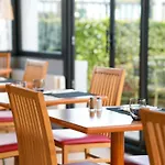 Ibis Porte D'angleterre מלון