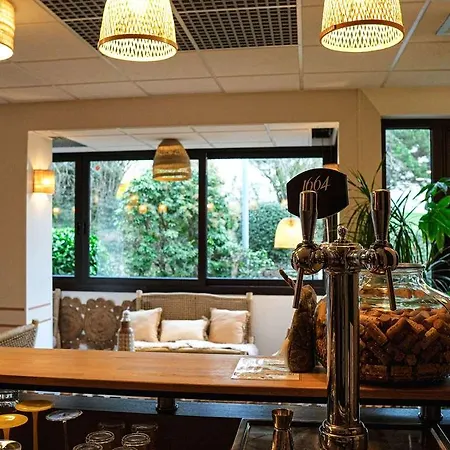 Ibis Porte D'angleterre Hotel 3*