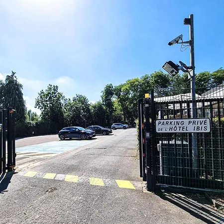 Ibis Porte D'angleterre Hotel 3*
