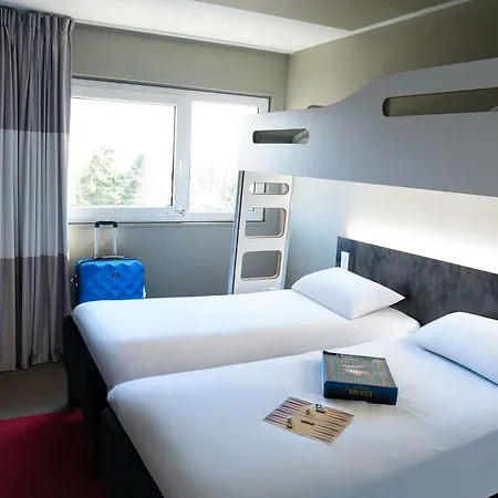 Hotel Ibis Porte D'angleterre 3*
