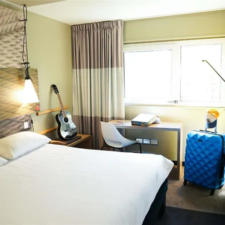 Ibis Porte D'angleterre Szálloda Caen