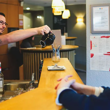 Ibis Porte D'angleterre Hotel 3*