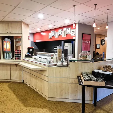 Ibis Porte D'angleterre 캉