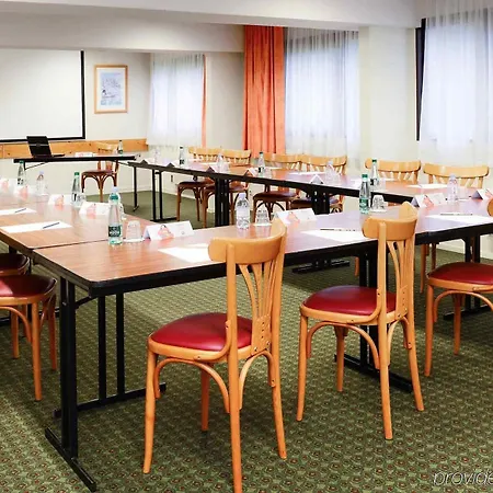 Ibis Porte D'angleterre Otel