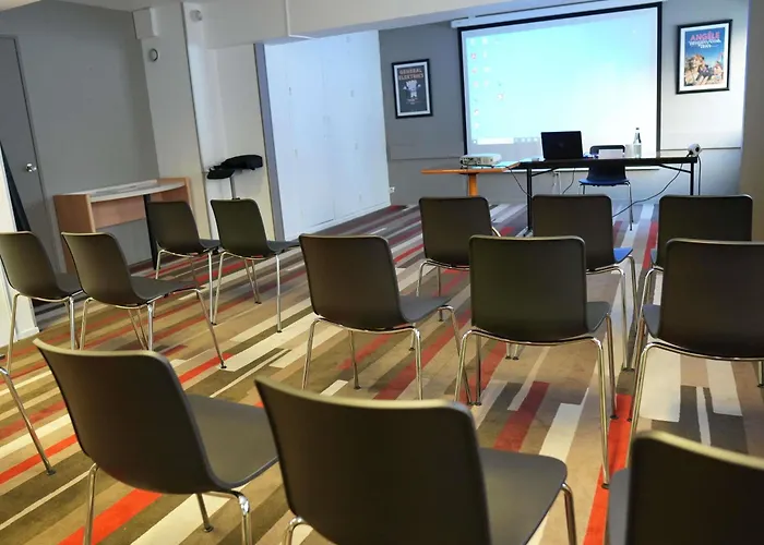 Ibis Porte D'angleterre 3*