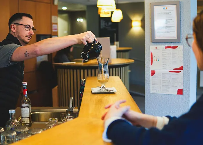 Ibis Porte D’angleterre Hotel 3*