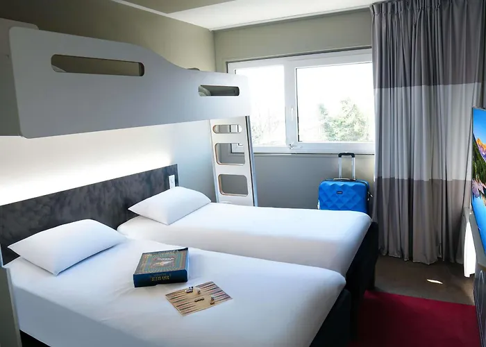 Ibis Porte D'angleterre 3*